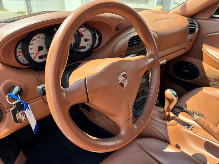 Porsche 911 996 Carrera cabriolet BVM6