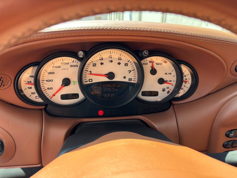 Porsche 911 996 Carrera cabriolet BVM6