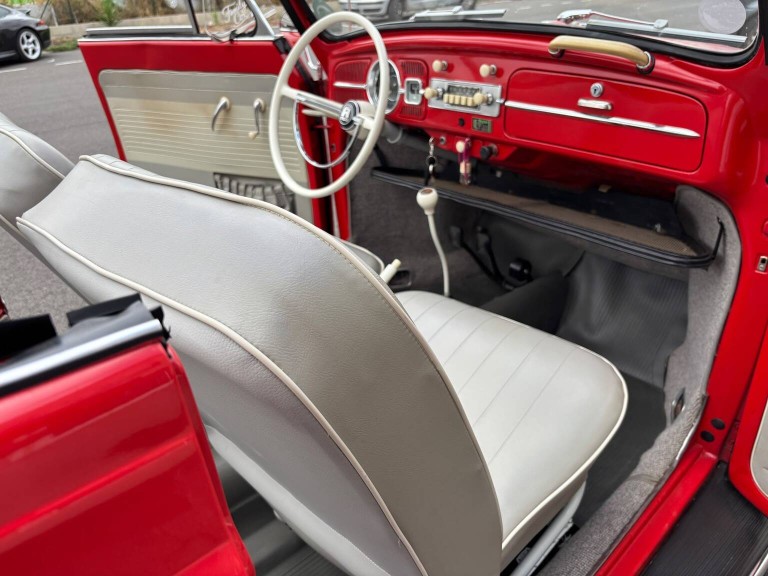 Volkswagen Coccinelle cabriolet