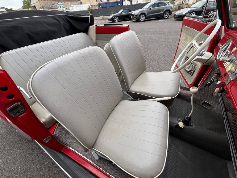 Volkswagen Coccinelle cabriolet