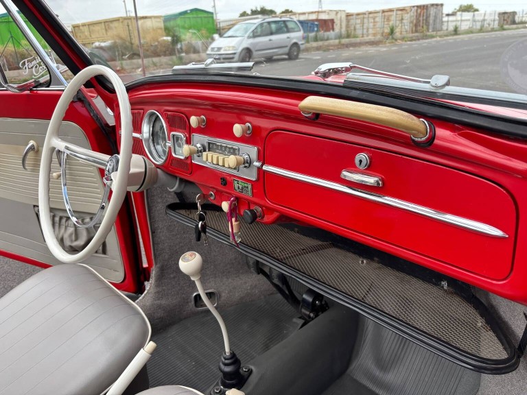 Volkswagen Coccinelle cabriolet