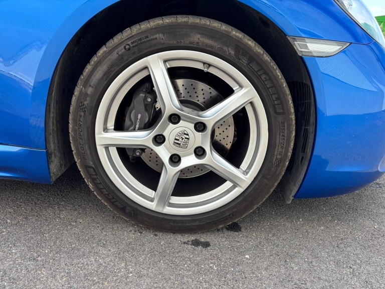Porsche Boxster 718