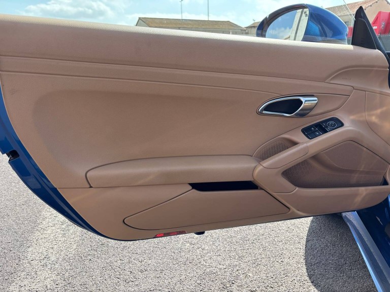 Porsche Boxster 718
