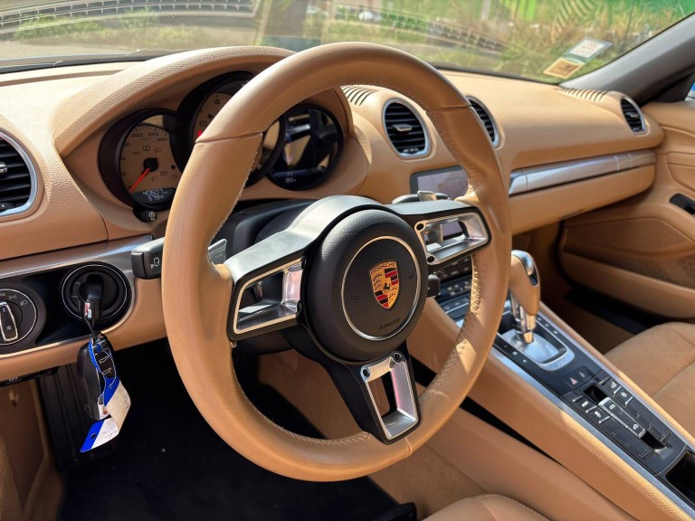 Porsche Boxster 718 PDK