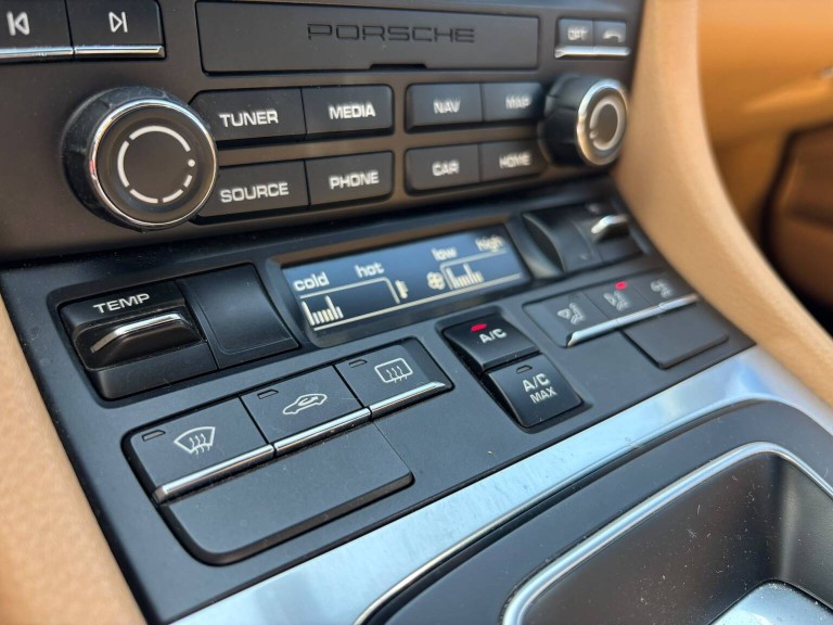 Porsche Boxster 718 PDK