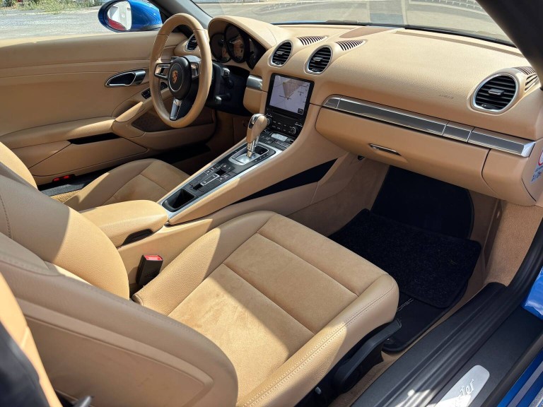 Porsche Boxster 718