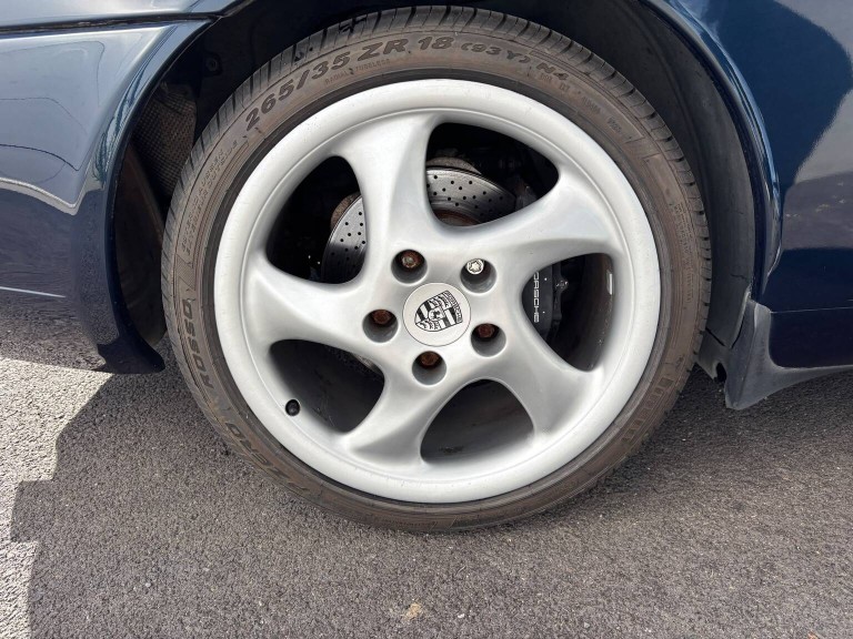Porsche 911 996.1 Carrera Coupé