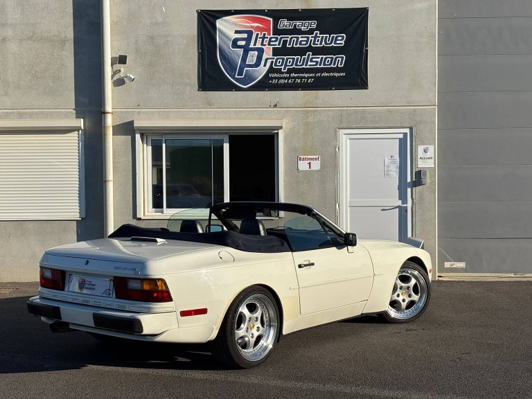 Porsche 944 S2 Cabriolet BVM
