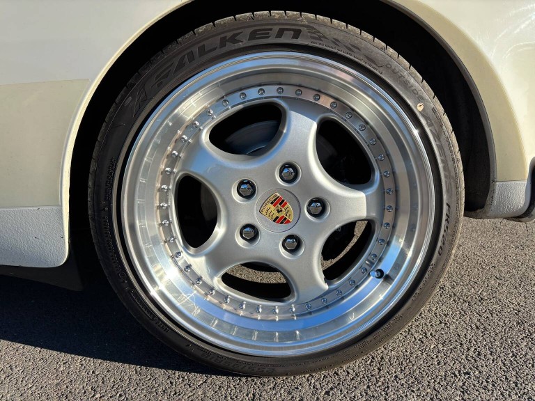 Porsche 944 S2 Cabriolet BVM