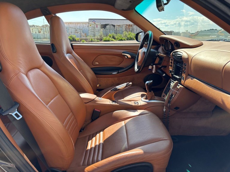 Porsche 996 Carrera 4 Millenium