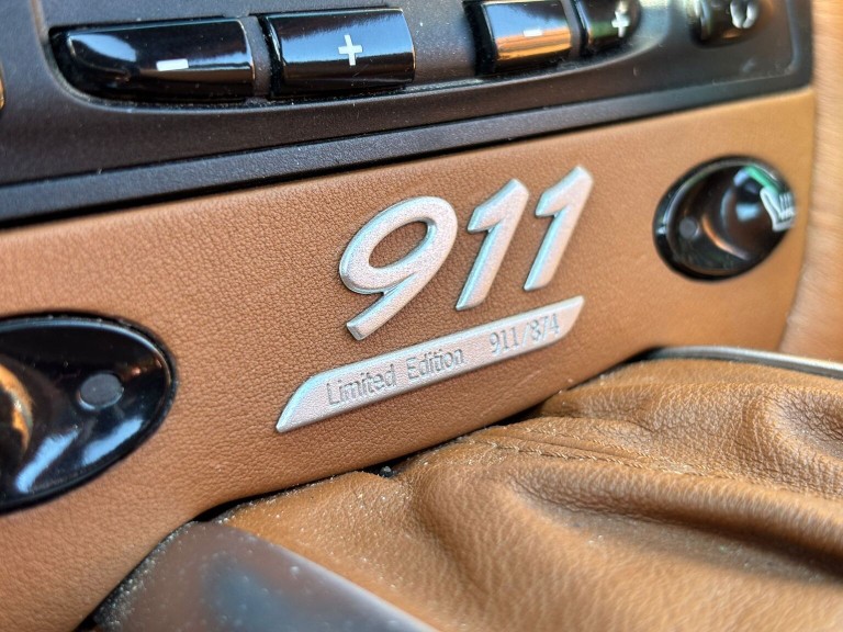 Porsche 996 Carrera 4 Millenium