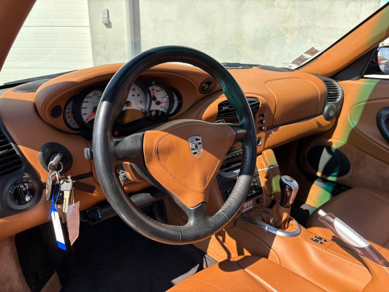 Porsche 996 Carrera 4 Millenium