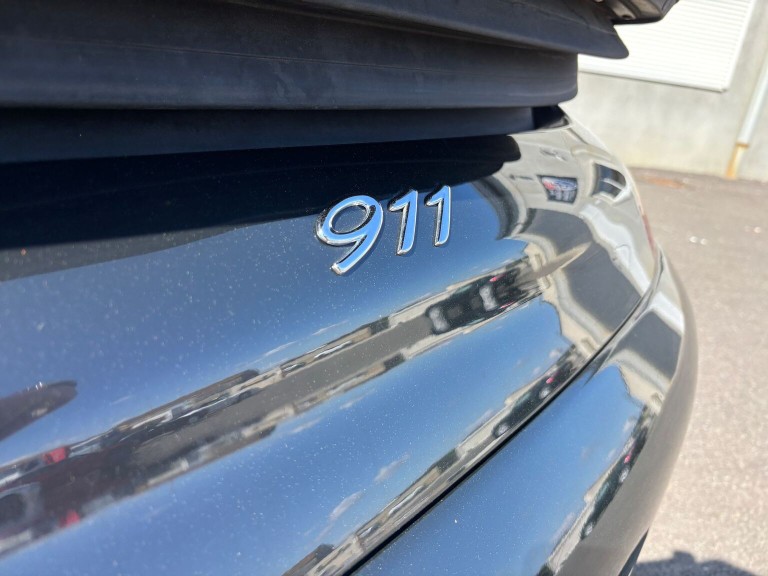 Porsche 996 Carrera 4 Millenium