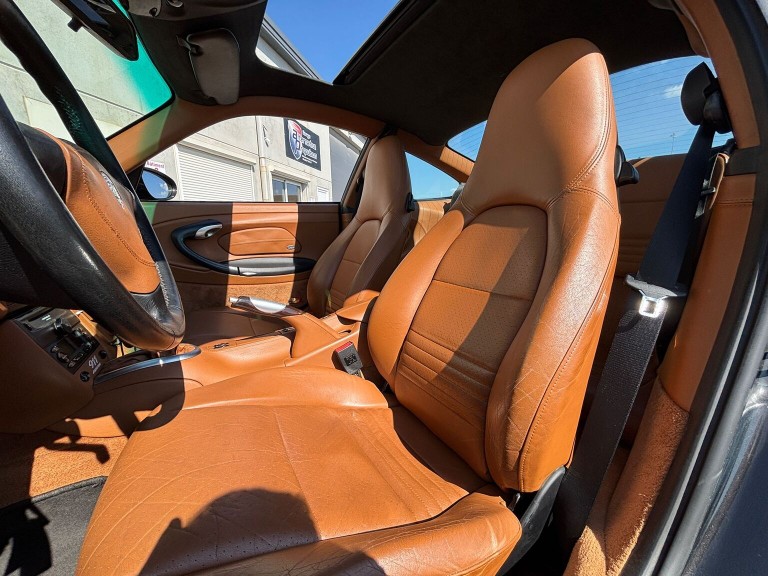 Porsche 996 Carrera 4 Millenium