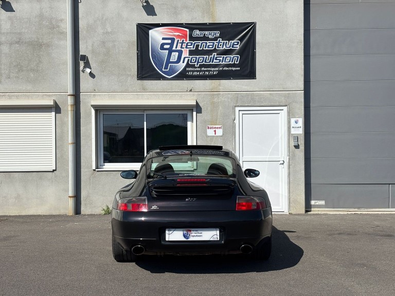 Porsche 996 Carrera 4 Millenium