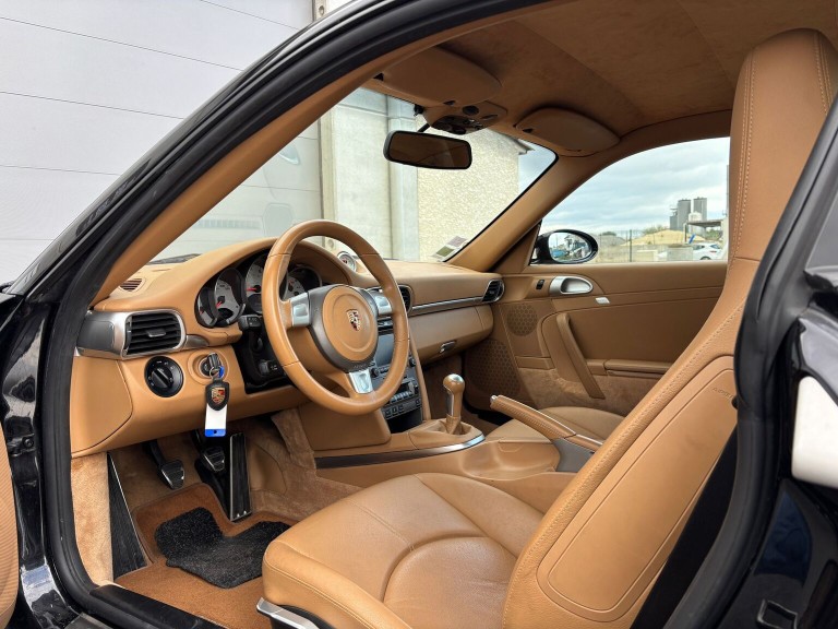 Porsche 997.1 Carrera S Coupé de 2008 flat 6  3,8l 355cv