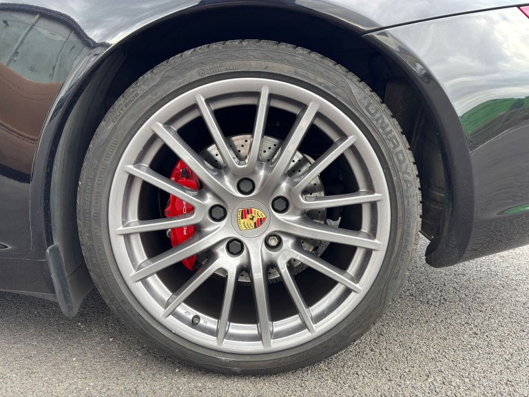 Porsche 997.1 Carrera S Coupé de 2008 flat 6  3,8l 355cv