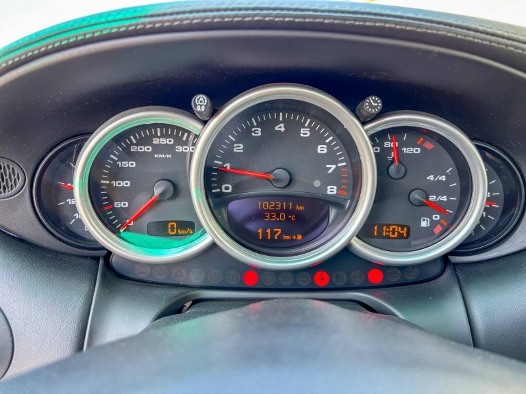 Porsche 911 996 phase2 Carrera 4S de 2006 3,6L 320cv
