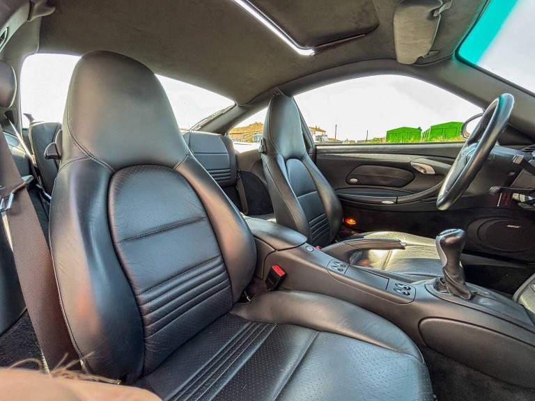 Porsche 911 996 phase2 Carrera 4S de 2006 3,6L 320cv